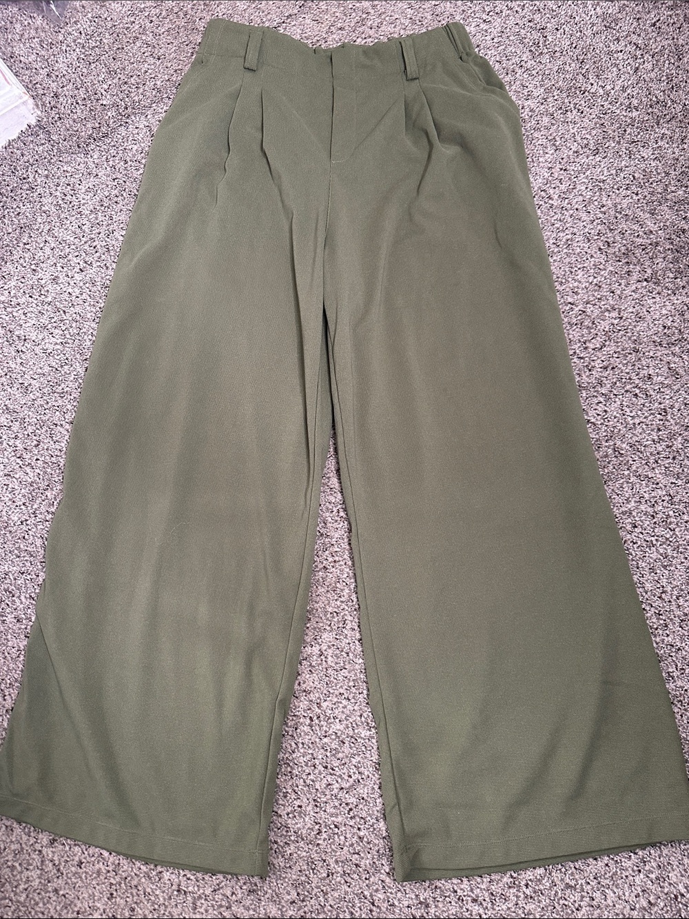 Halara Olive green wideleg pant elastic waist zip front size L